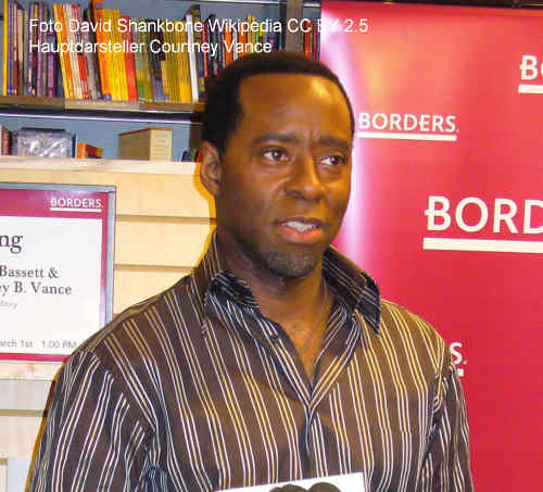 Courtney B. Vance, Hauptdarsteller der Serie Grotesquerie