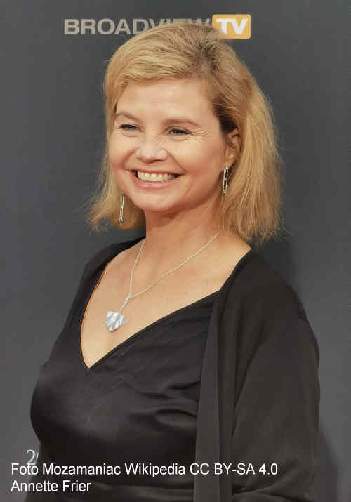 Hauptdarstellerin Annette Frier