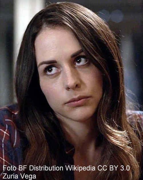 Helena (Zuria Vega) in der Netflix-Serie Unsagbare Sünden