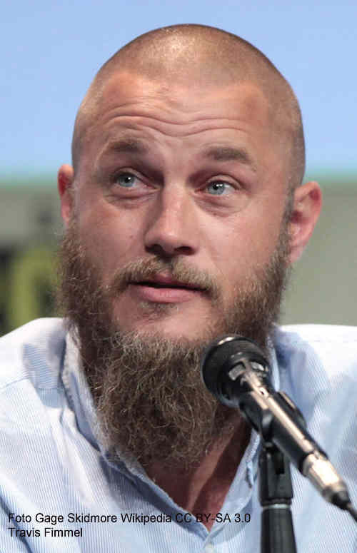 Ragnar Lothbrok (Travis Fimmel)